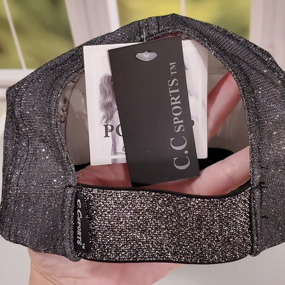 Black silvery metallic pony cap lightweight sporty - Picture 5 of 7